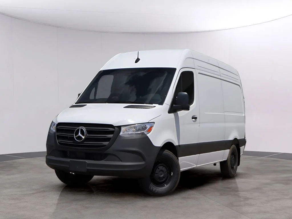 New 2025 Arctic+White Mercedes-Benz Cargo 144 WB image 43