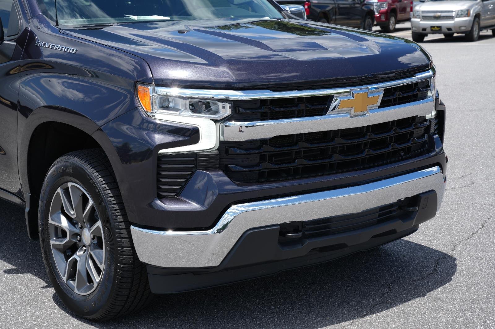 Used 2022 Dark Ash Metallic Chevrolet LT (2FL) image 9