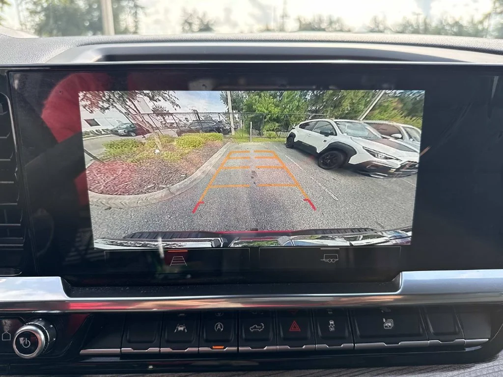 Used 2025 Red GMC Elevation image 31