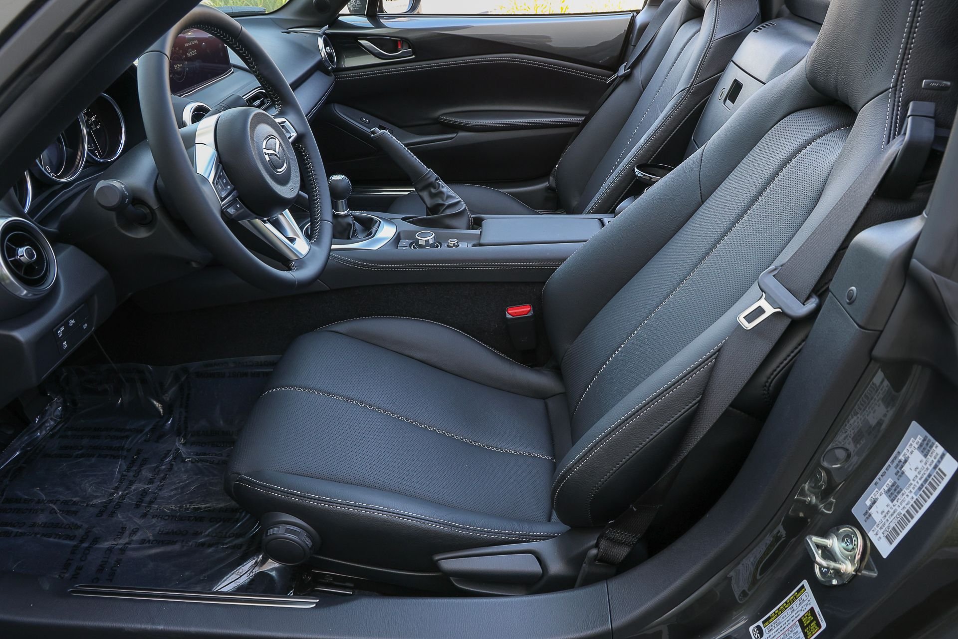 2026 Mazda MX-5 GT - Photo 8
