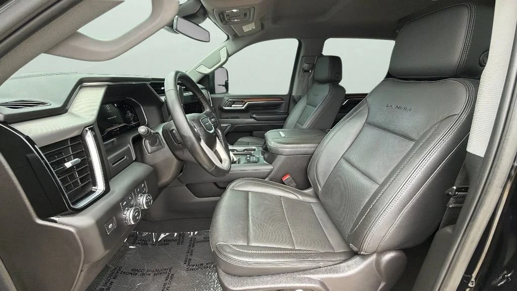 Used 2024 Onyx Black GMC Denali image 17