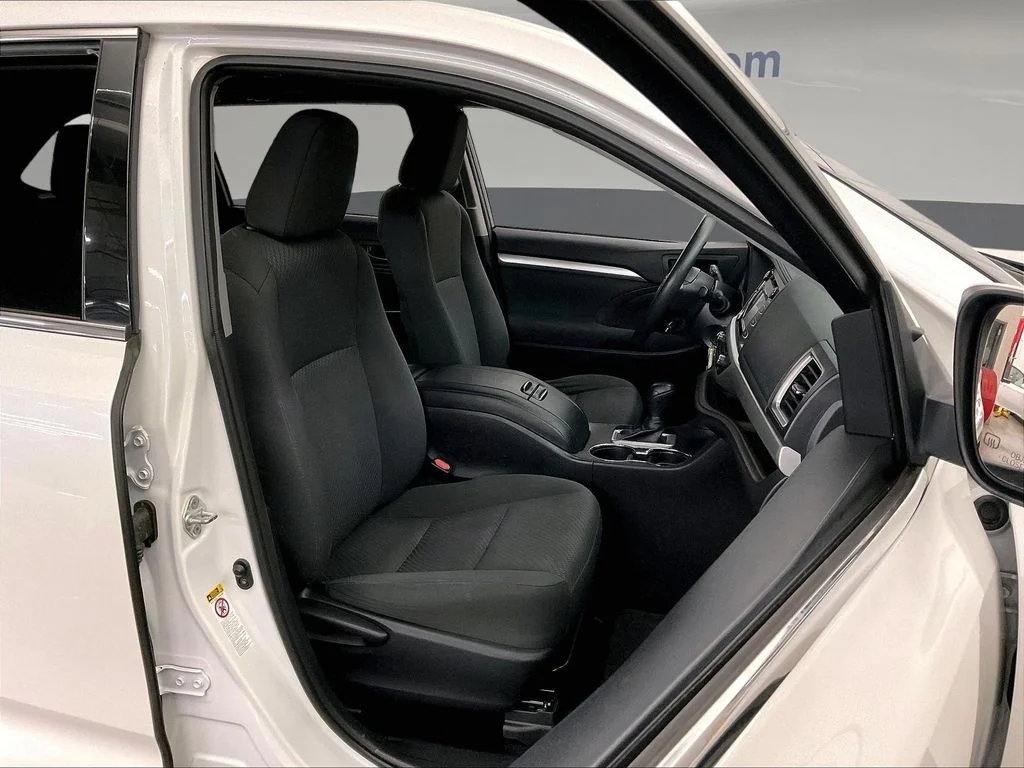 Certified Used 2019 White Toyota LE image 10