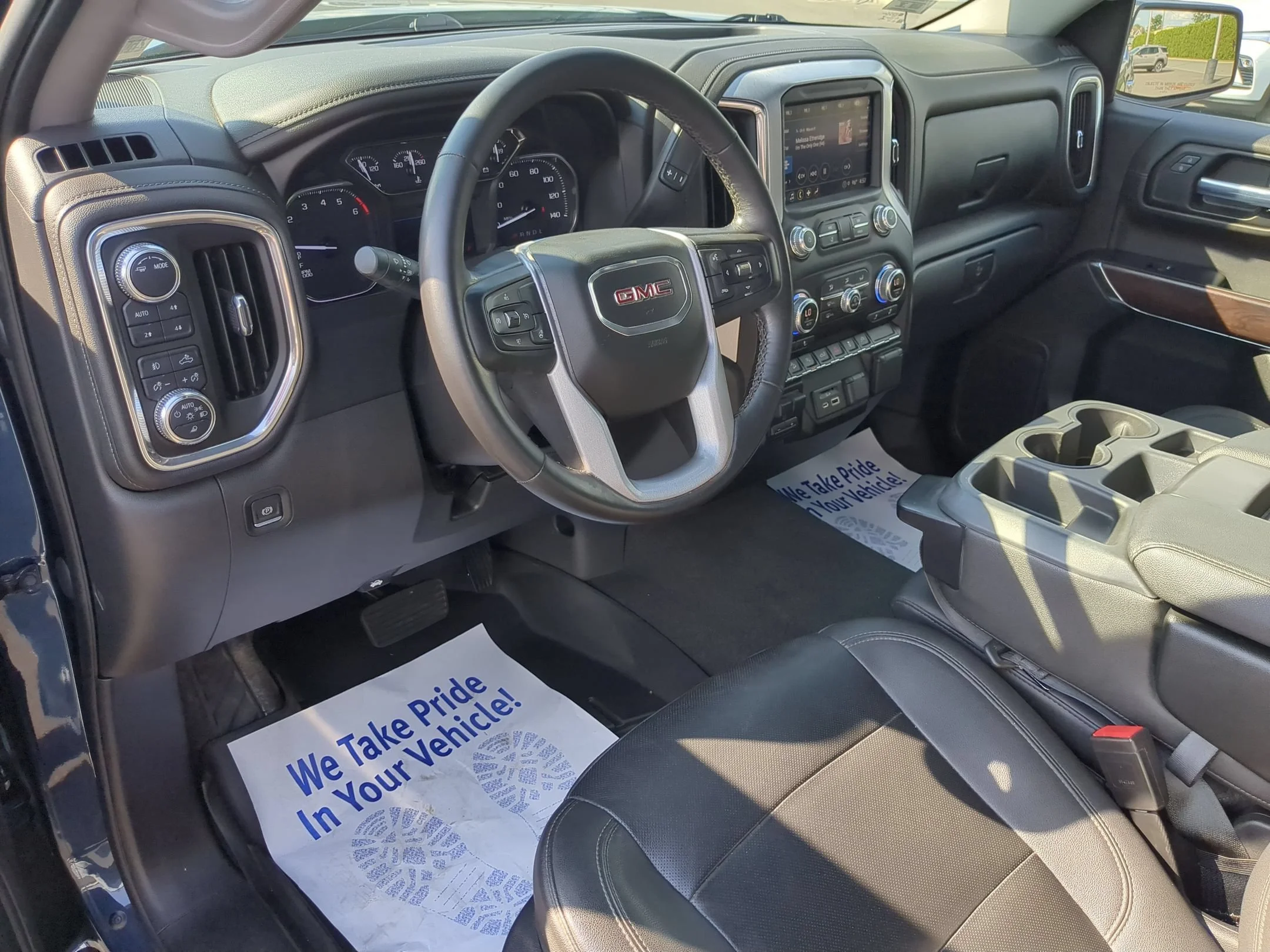 Used 2021 Pacific Blue Metallic GMC SLT image 9