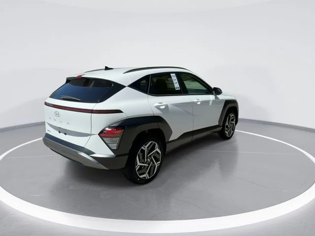 Used 2026 White Hyundai SEL Premium image 8