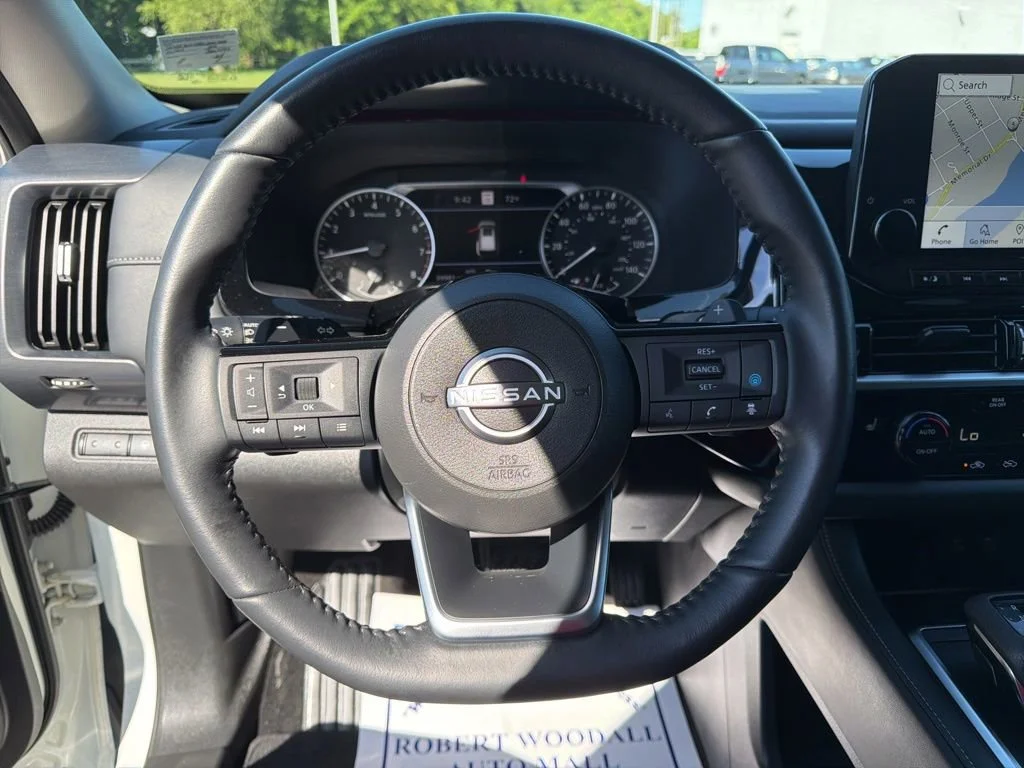 Used 2024 White Nissan SL image 10
