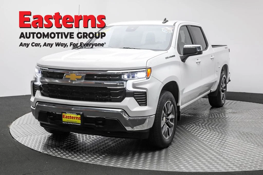 Used 2022 White Chevrolet LT image 1