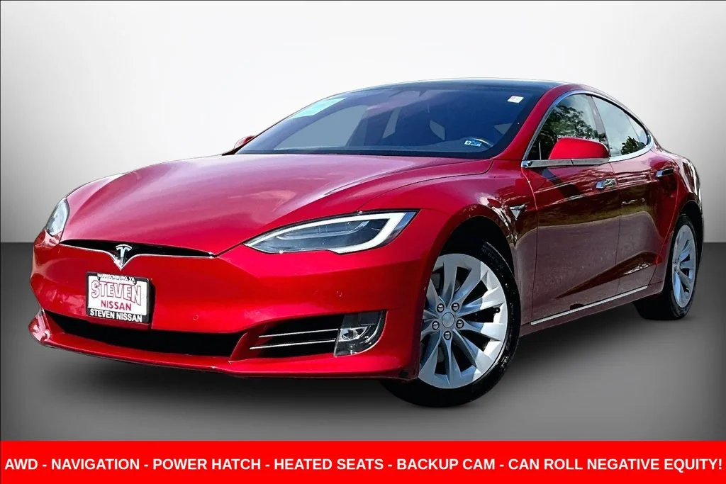 Used 2018 Red Tesla 100D image 3