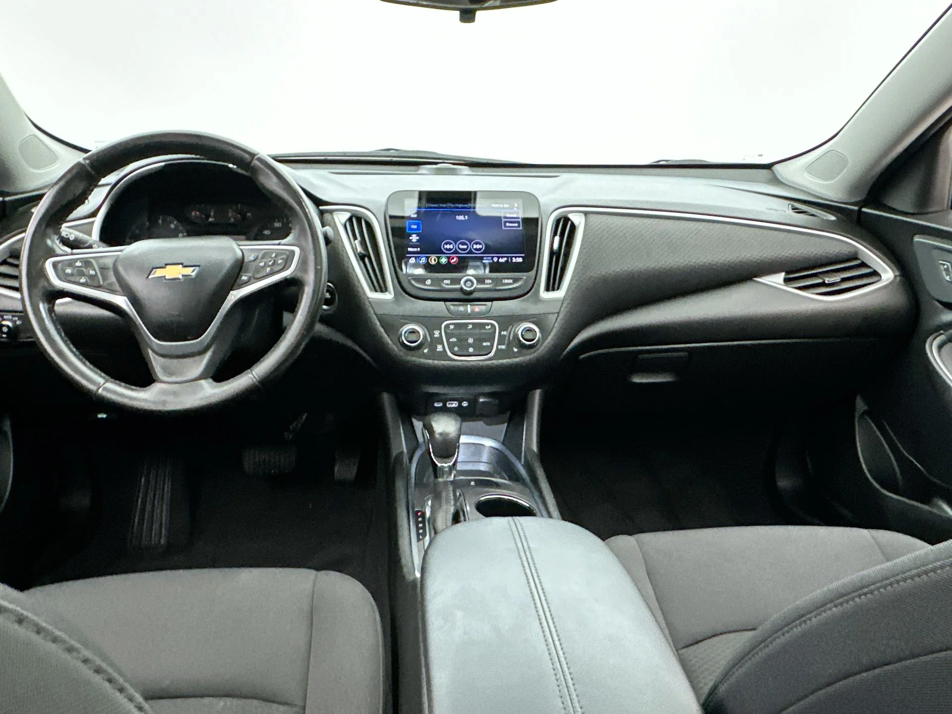 Used 2022 Blue Chevrolet LT image 2