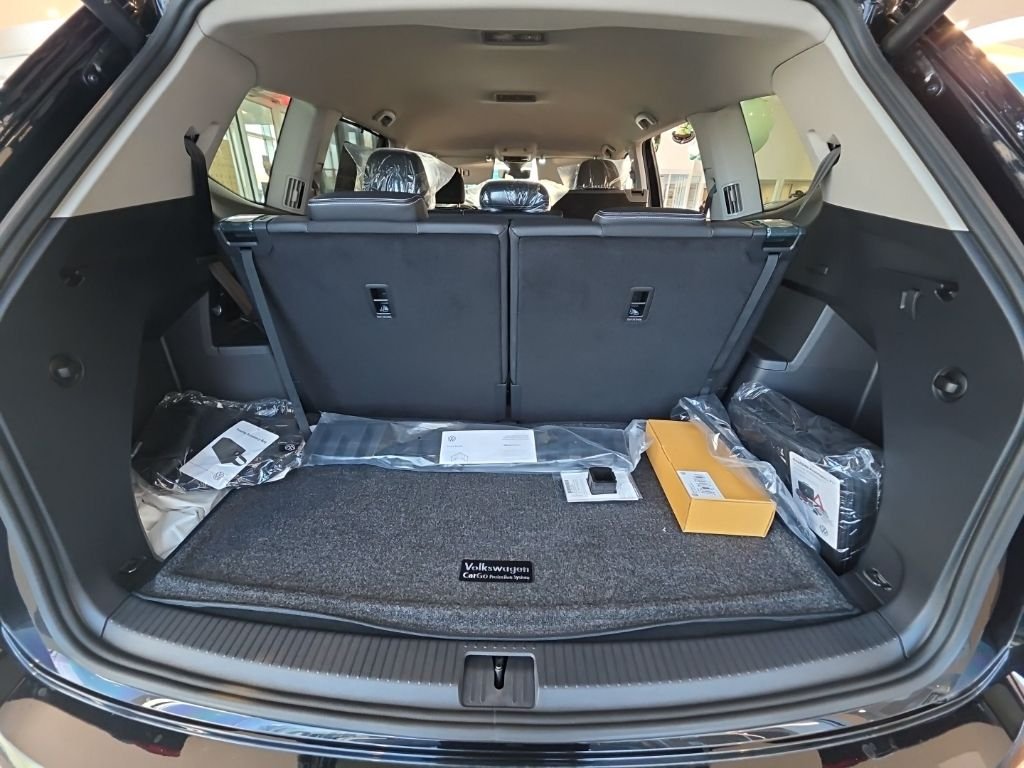 2026 Volkswagen Atlas SE w/Tech - Photo 31