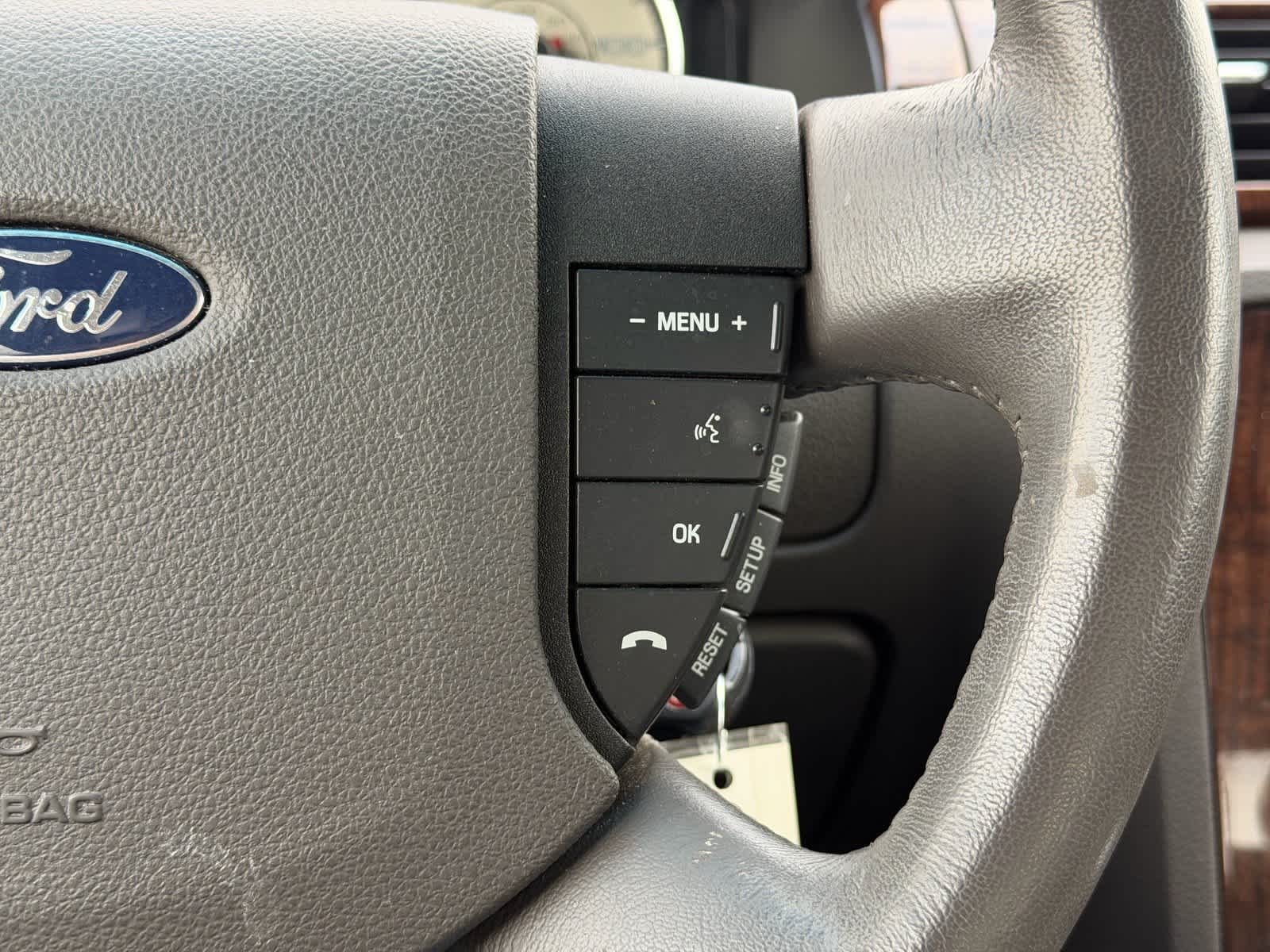 Used 2008 Blue Ford Limited image 10