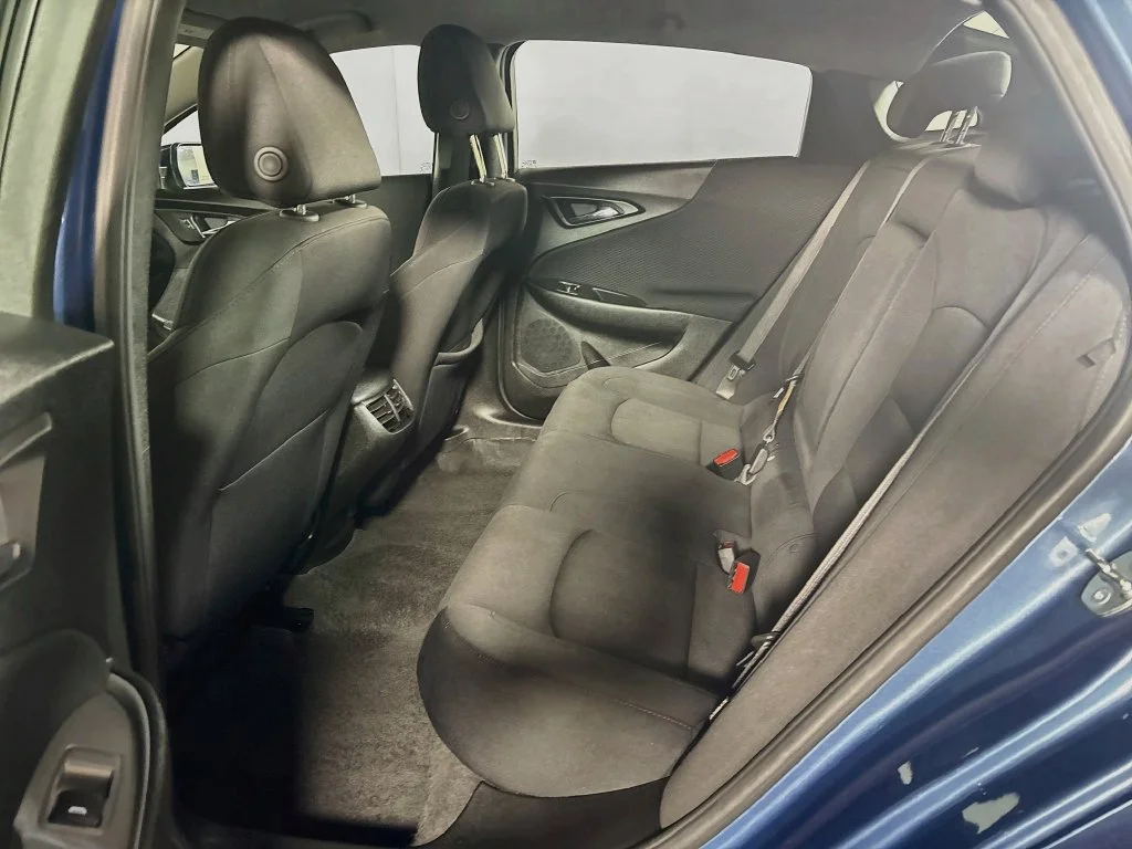 Used 2025 Blue Chevrolet LT image 19