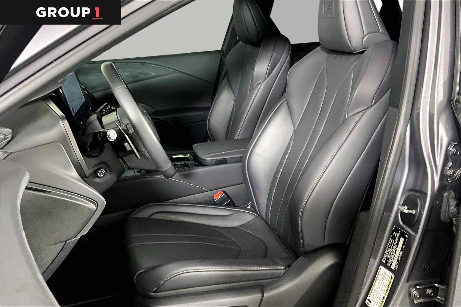 Certified Used 2023 Nebula Gray Pearl Lexus F SPORT Handling image 8