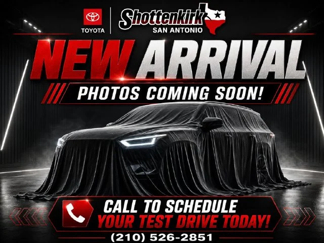 Used 2025 Green Lexus 350h Premium image 1