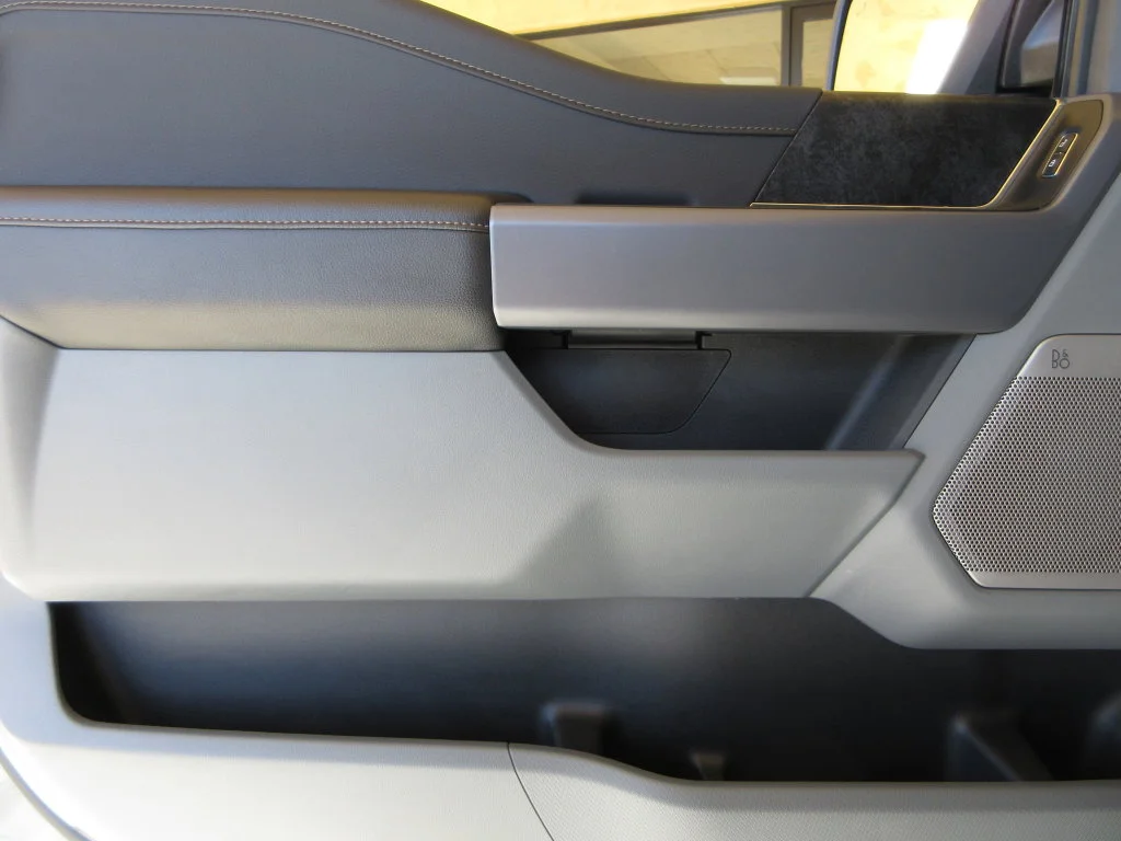 Certified Used 2025 Carbonized Gray Metallic Ford Flash image 22