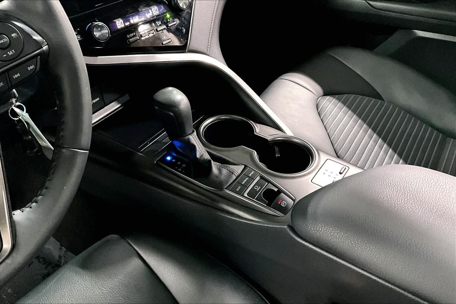 Used 2024 Midnight Black Metallic Toyota SE image 17