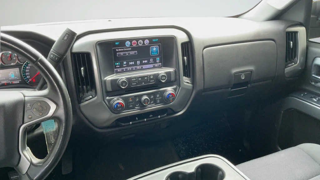 Used 2016 Black Chevrolet LT image 8