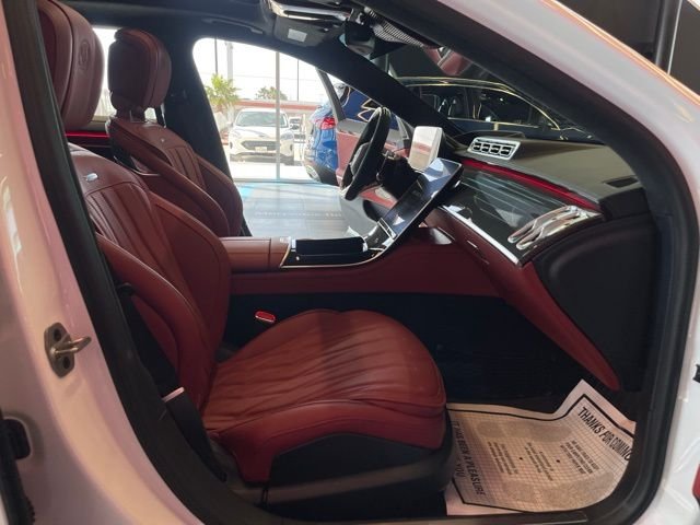 2025 Mercedes-Benz S-Class S 63 - Photo 33