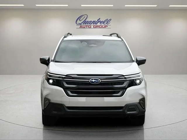 New 2026 CRYSTAL WHITE PEARL Subaru Limited image 9