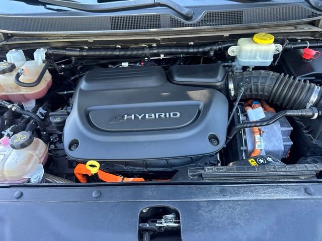 Used 2021 Gray Chrysler Touring L image 19