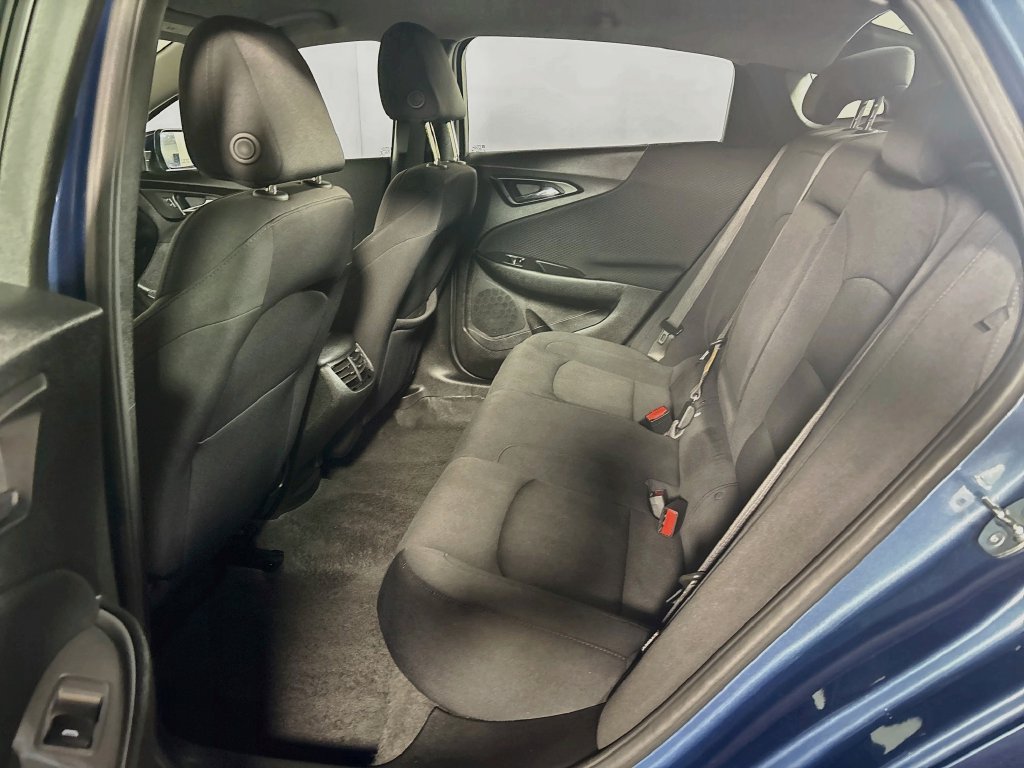 Used 2025 Blue Chevrolet LT image 19