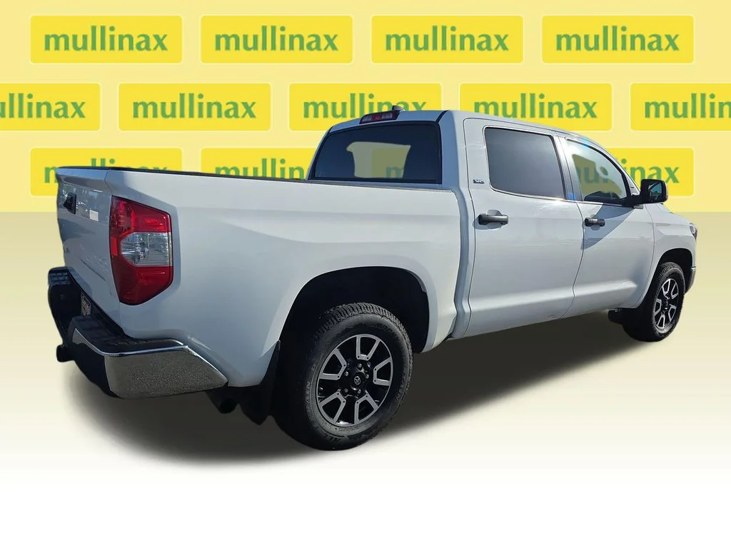 Used 2021 White Toyota SR5 image 3