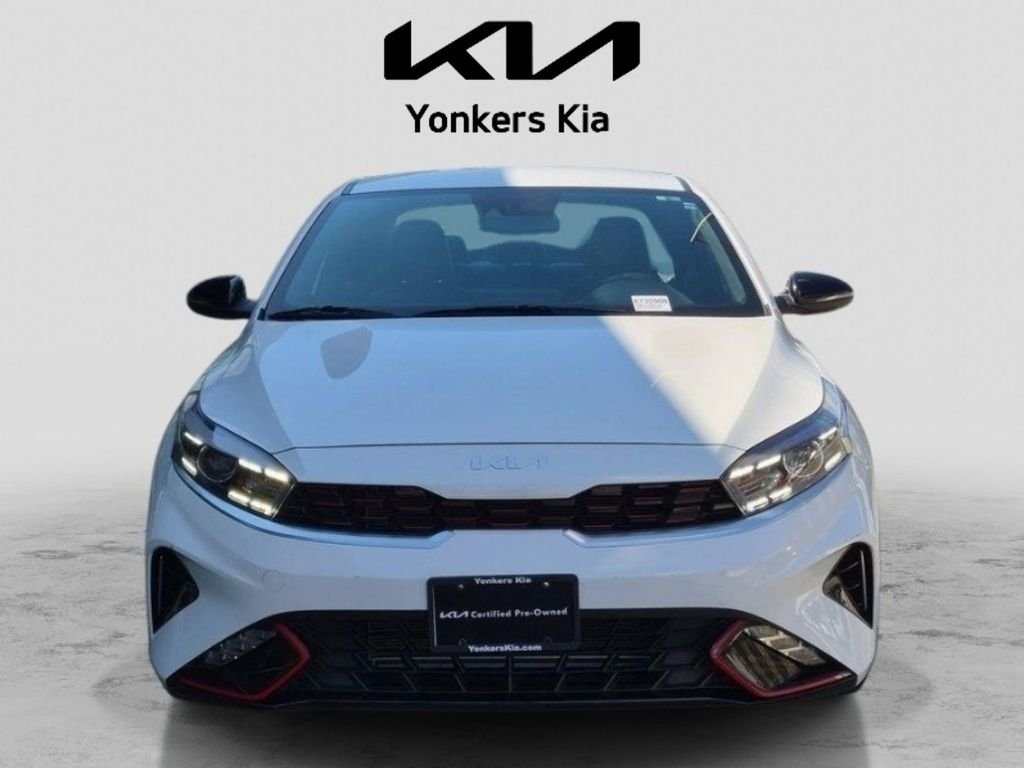 Used 2023 White Kia GT-Line image 3
