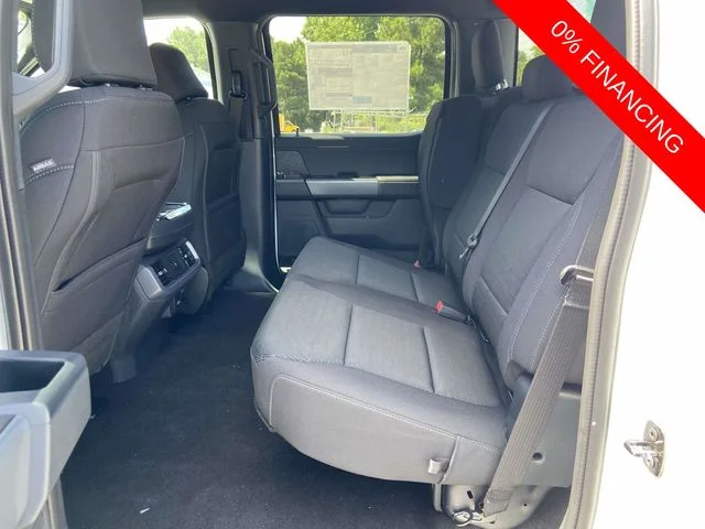 New 2026 Oxford White Ford XLT image 9
