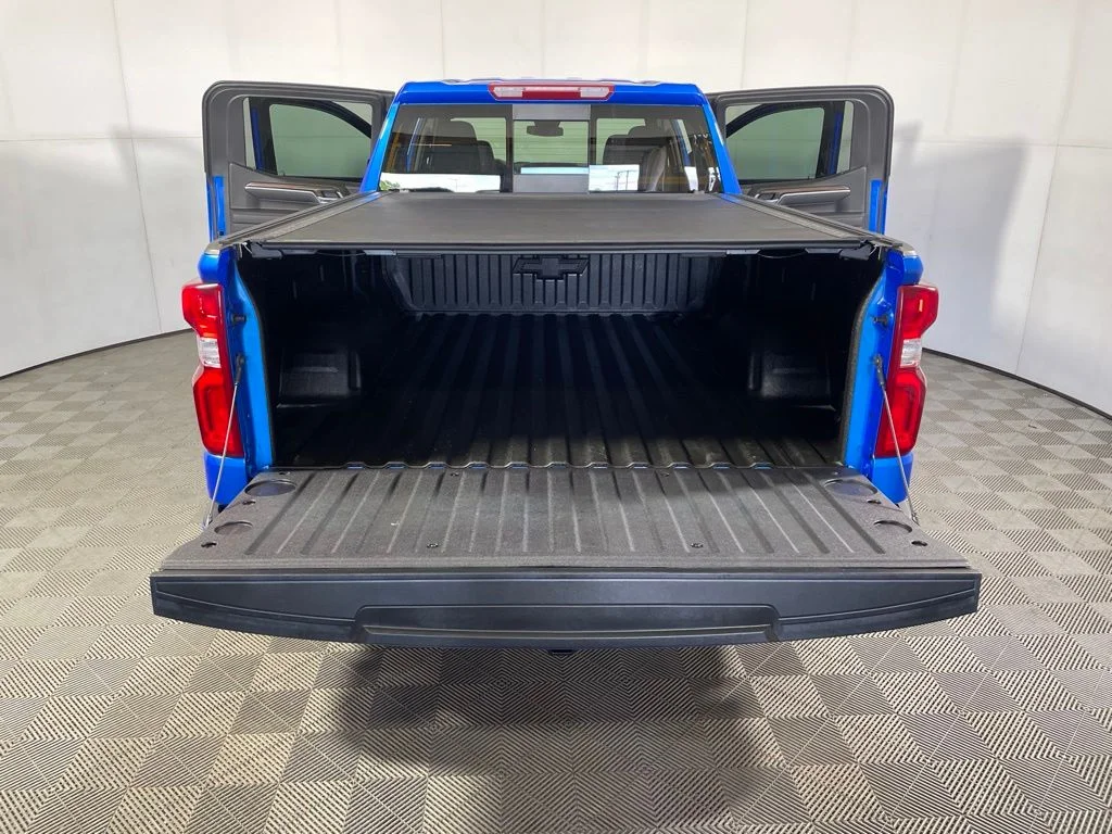 Used 2025 Blue Chevrolet RST image 23