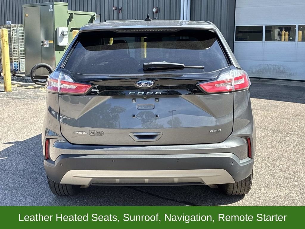 Used 2023 Gray Ford SEL image 6