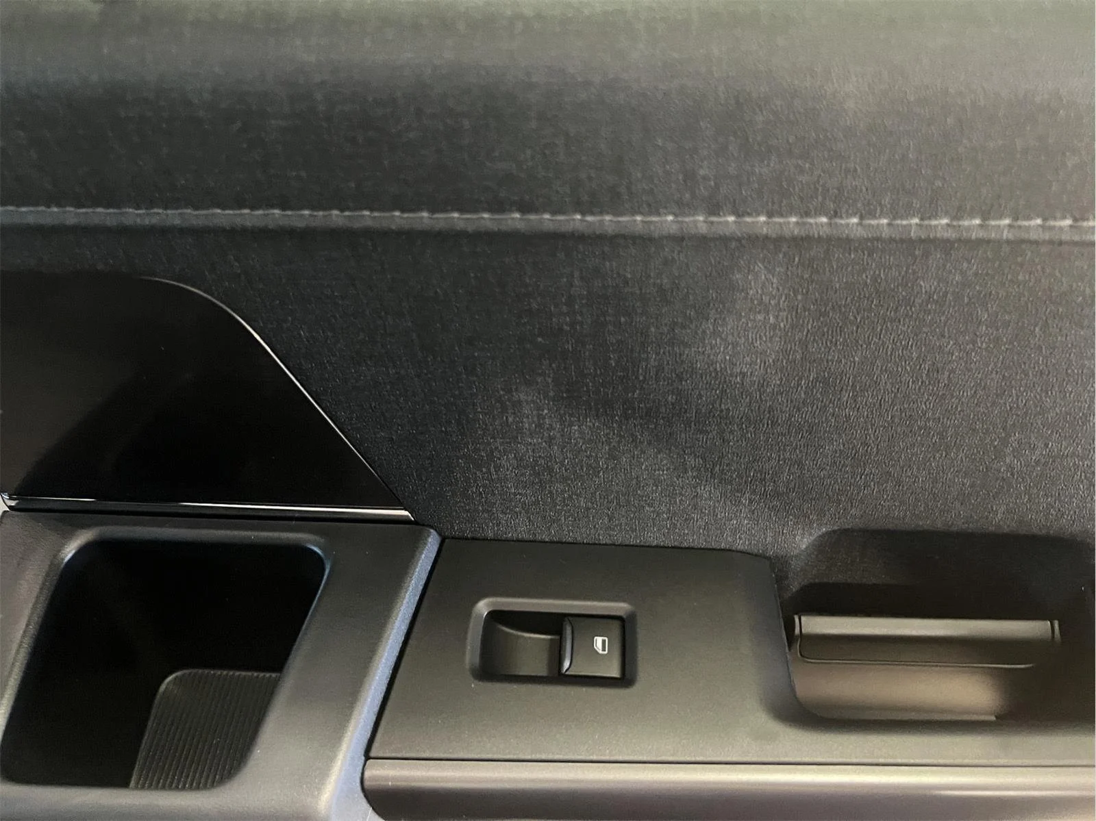 Used 2026 Avalanche Ford LARIAT image 13