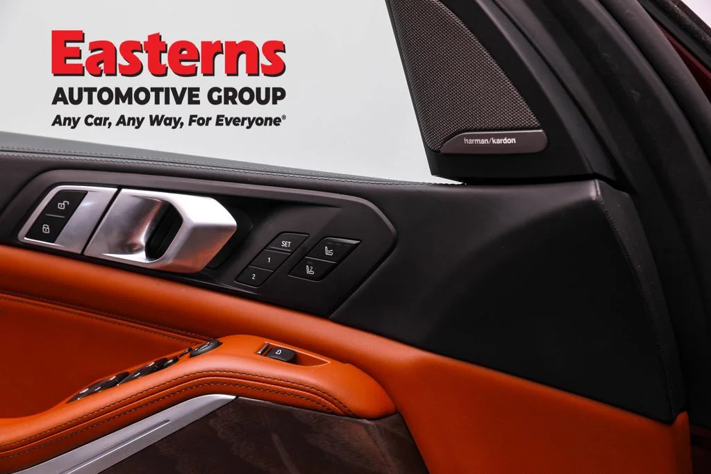 Used 2022 Red BMW M50i image 22