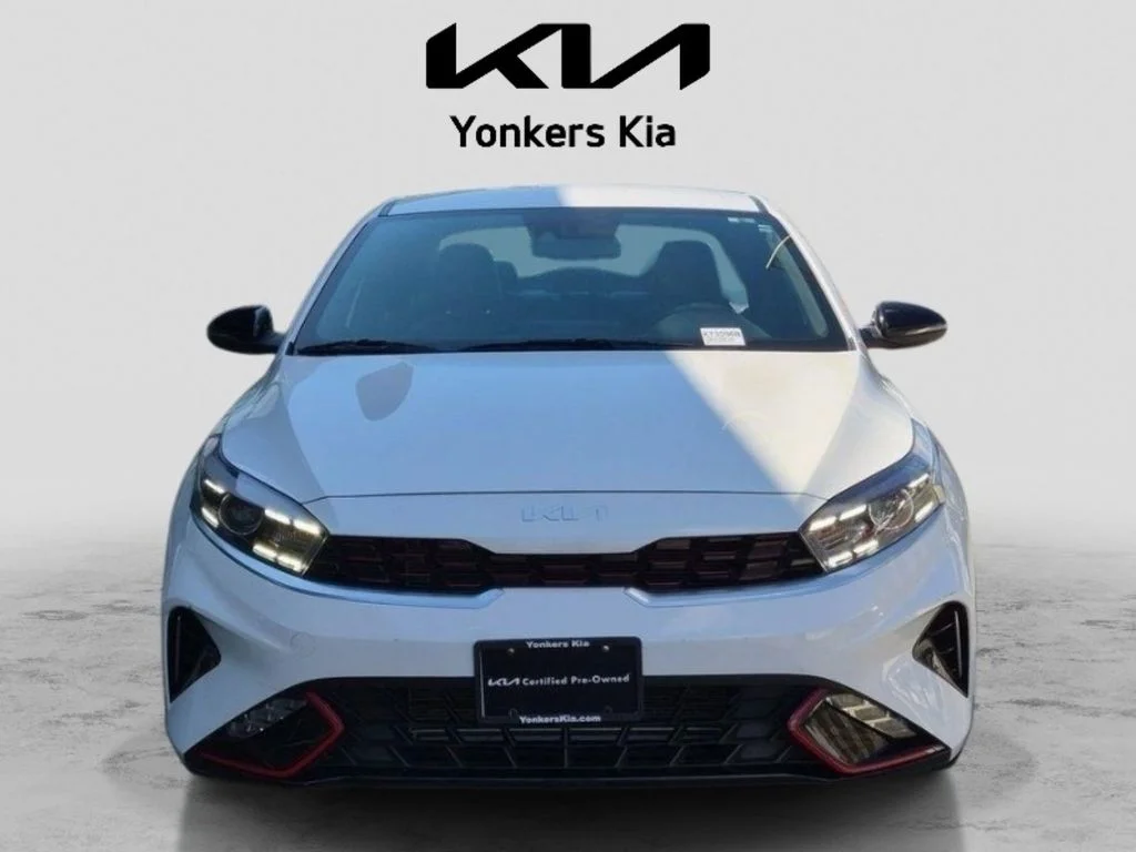 Used 2023 White Kia GT-Line image 3