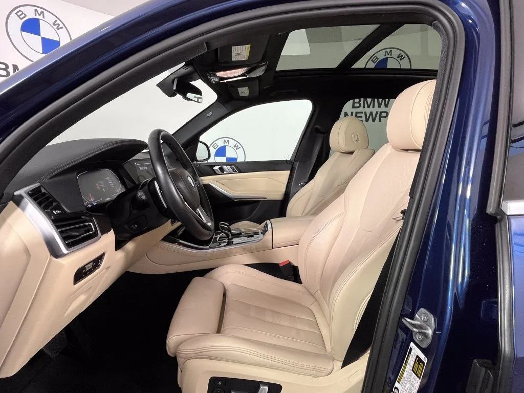Used 2022 Blue Metallic BMW xDrive40i image 17