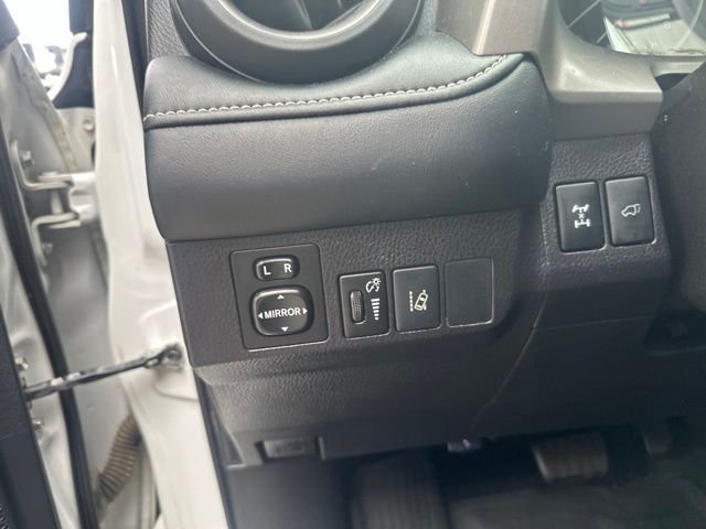 Used 2018 White Toyota Adventure image 13
