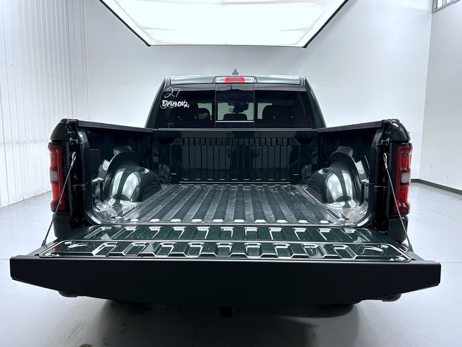 New 2026 Serrano Green Metallic RAM Big Horn/Lone Star image 9