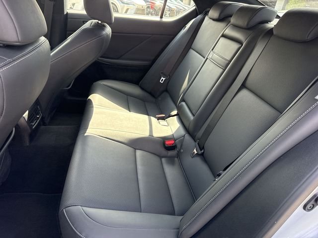 Certified Used 2025 IRIDIUM Lexus 300 image 23