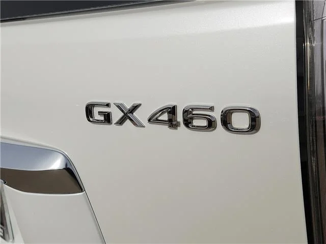 Used 2022 White Lexus 4x4 image 8
