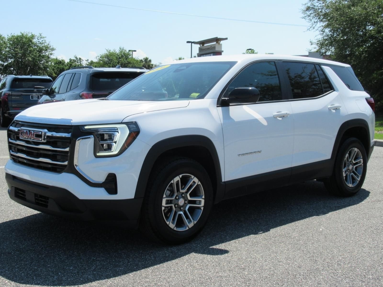 Used 2026 White GMC Elevation image 3
