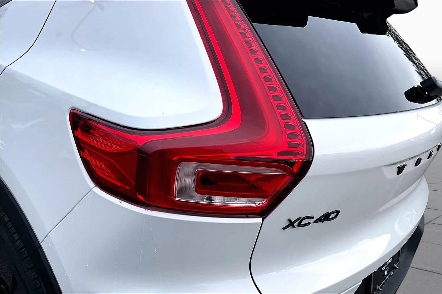 New 2026 Crystal White Volvo Ultra image 5
