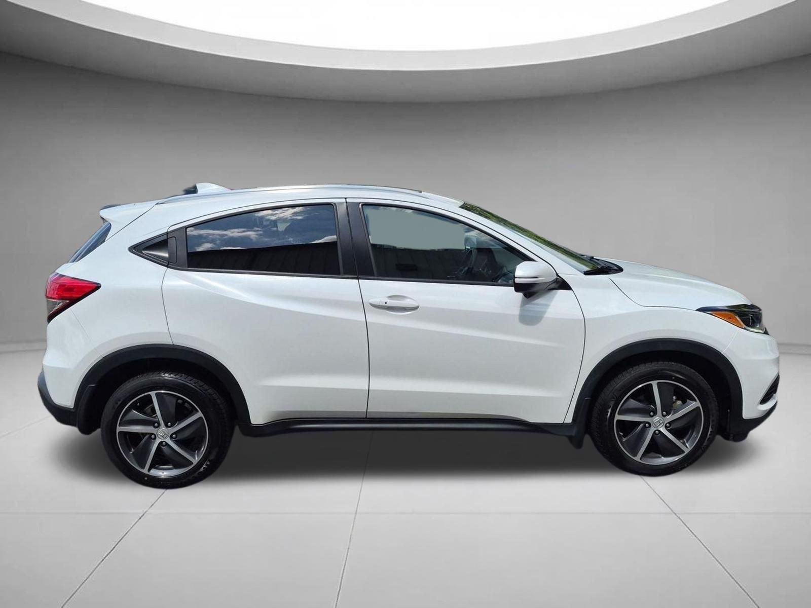 Used 2022 Platinum White Pearl Honda EX image 6