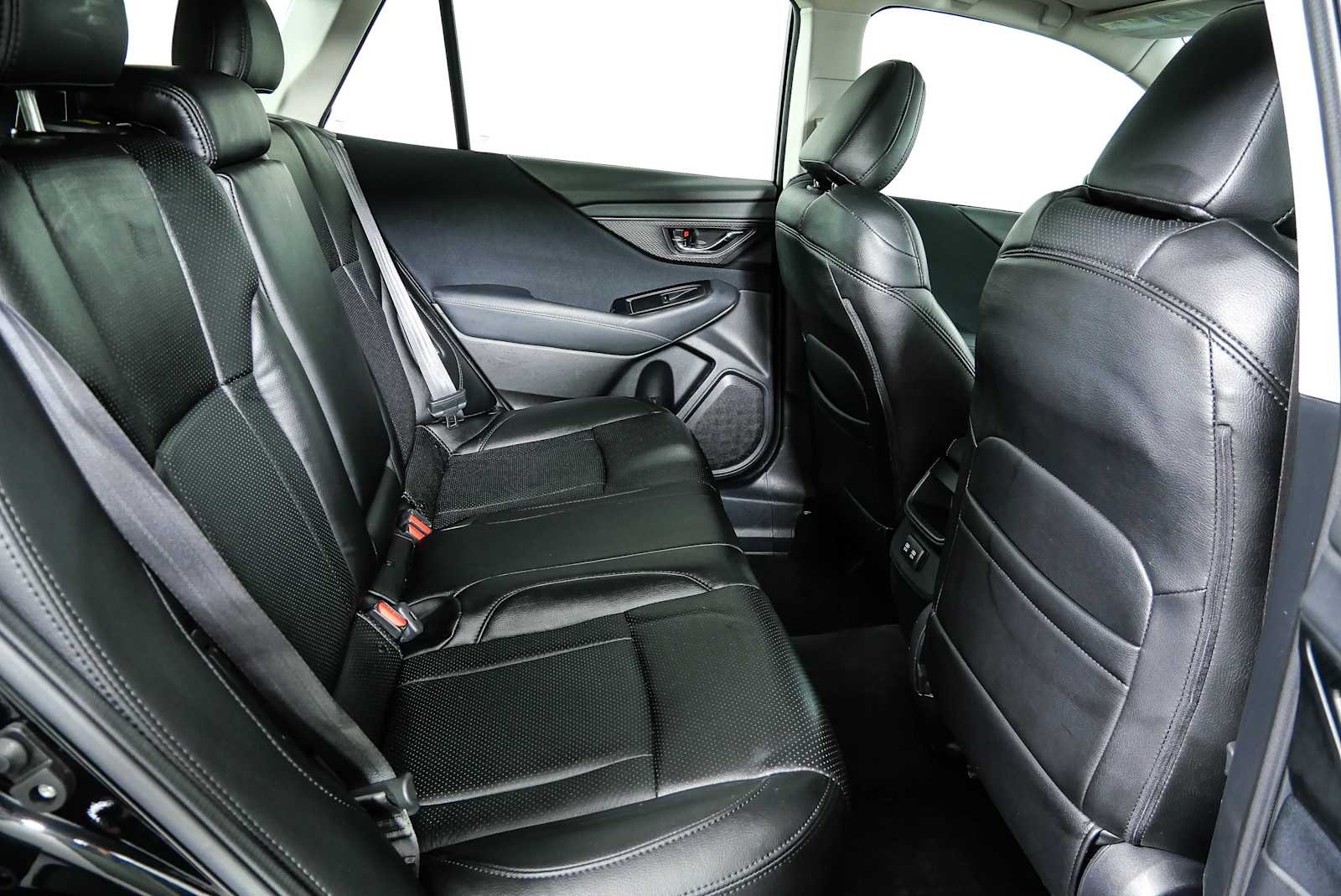 Used 2021 Crystal Black Silica Subaru Premium image 21