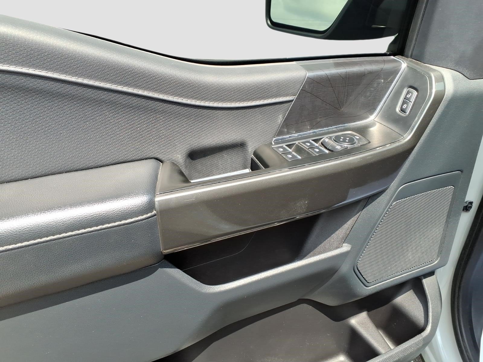 Used 2023 Avalanche Ford XLT image 13