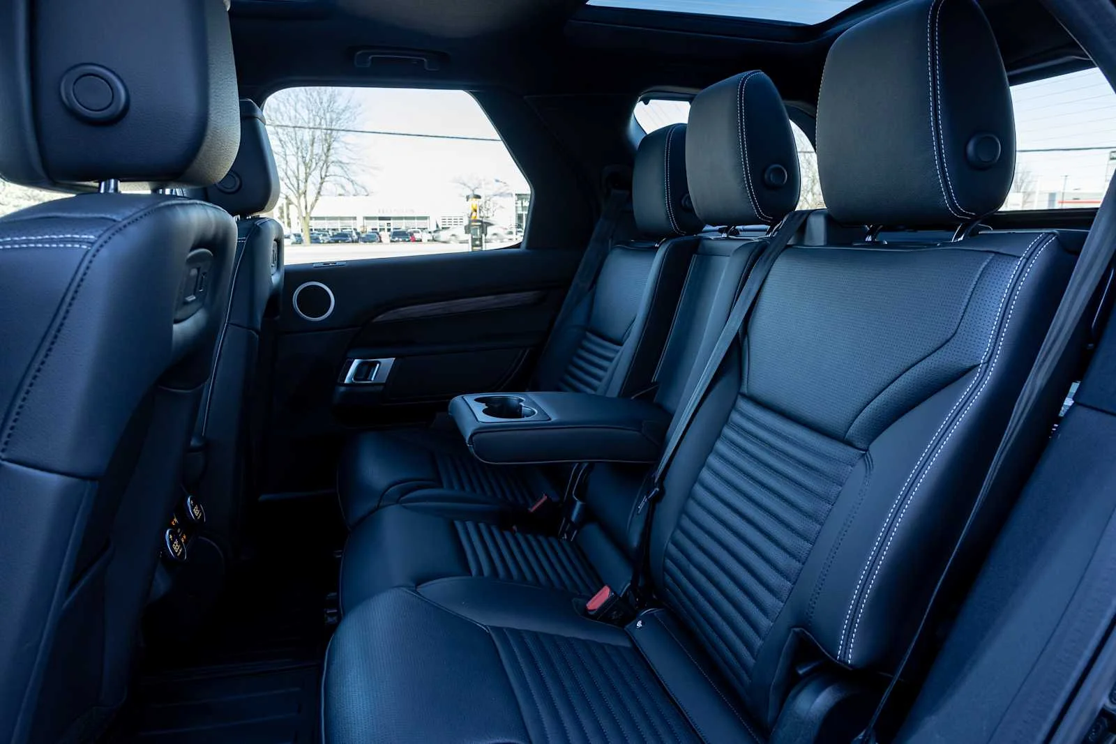 2026 Land Rover Discovery S - Photo 30