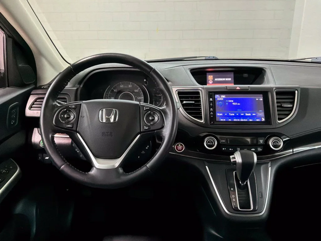Used 2015  Honda Touring image 8