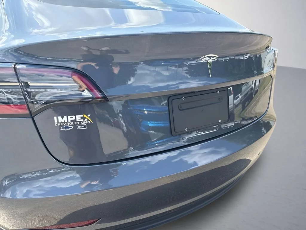 Used 2023 Gray Tesla  image 35