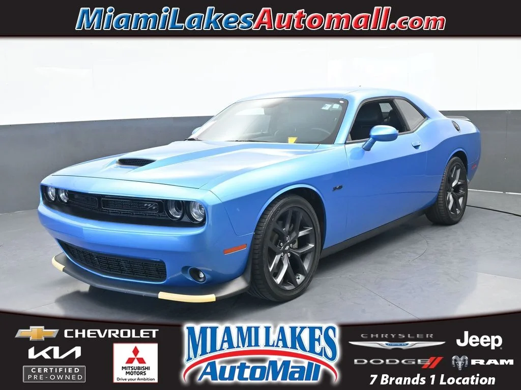 2023 Dodge Challenger R/T's photo