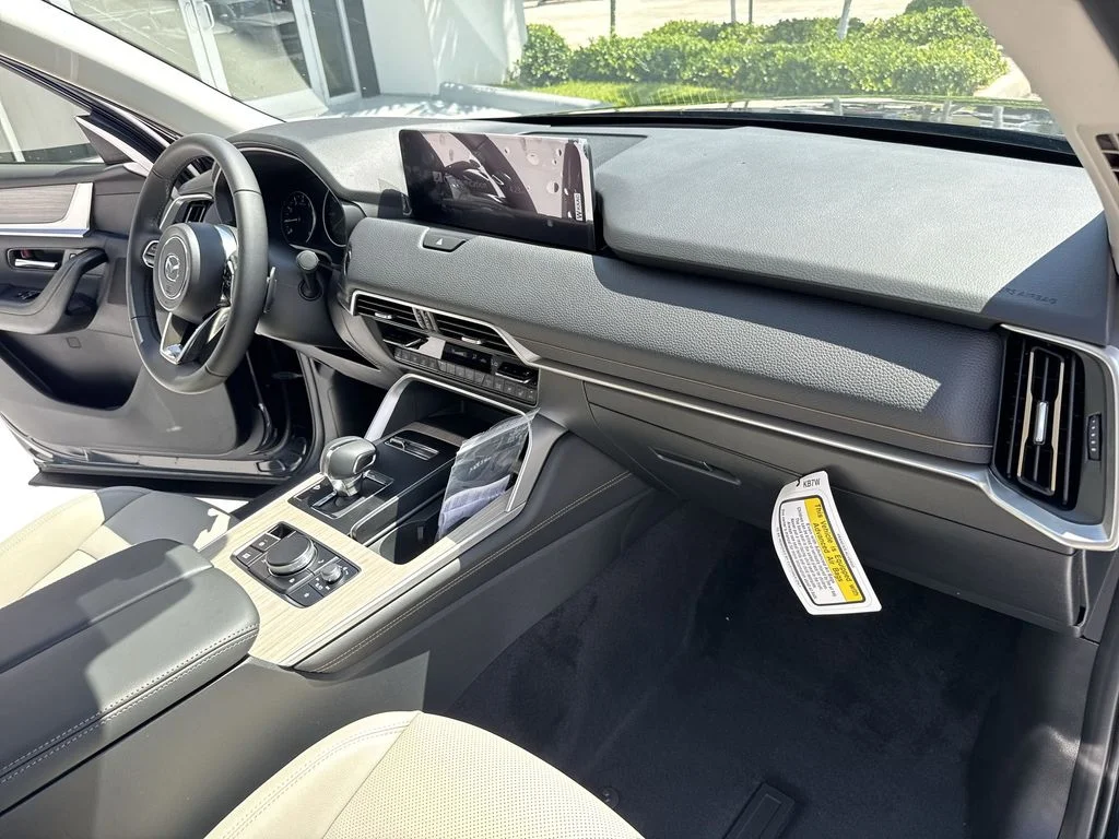 New 2026 Jet Black Mazda 3.3 Turbo Preferred AWD image 32