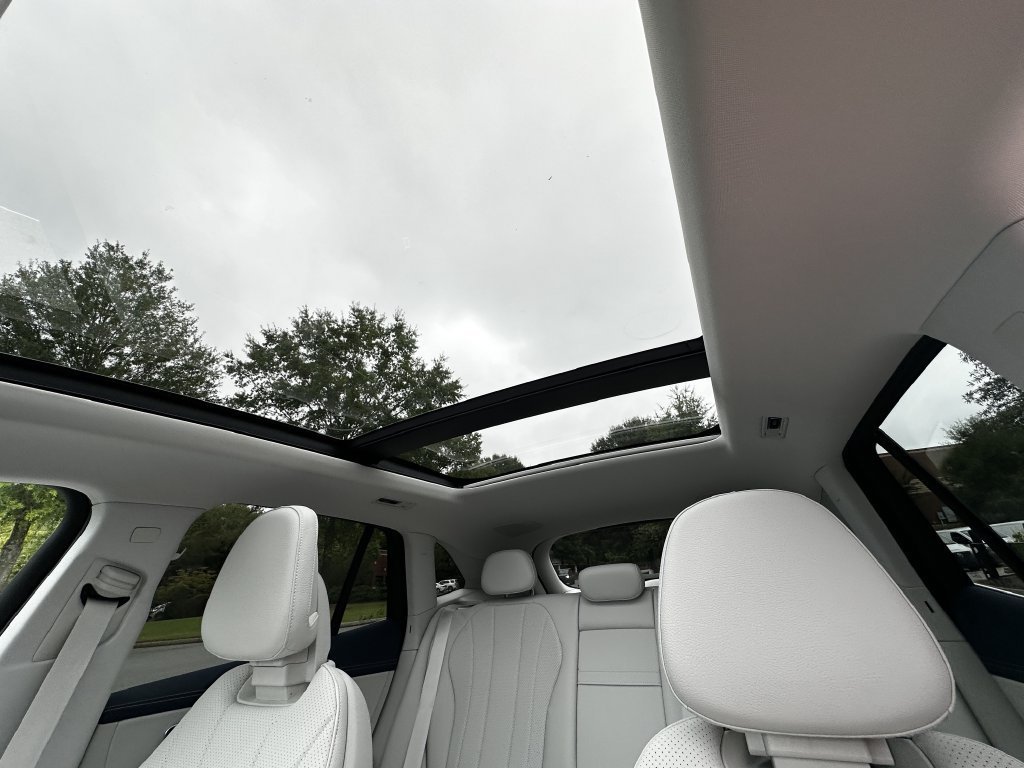 New 2027 MANUFAKTUR Alpine Grey Mercedes-Benz EQE 320+ image 69