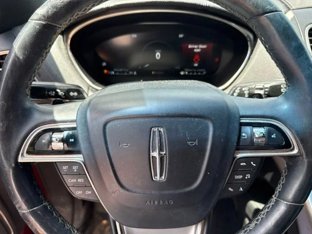 Used 2020 Red Lincoln Standard image 15