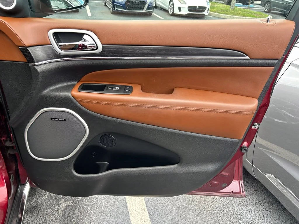 Certified Used 2019 Velvet Red Pearlcoat Jeep Summit image 43